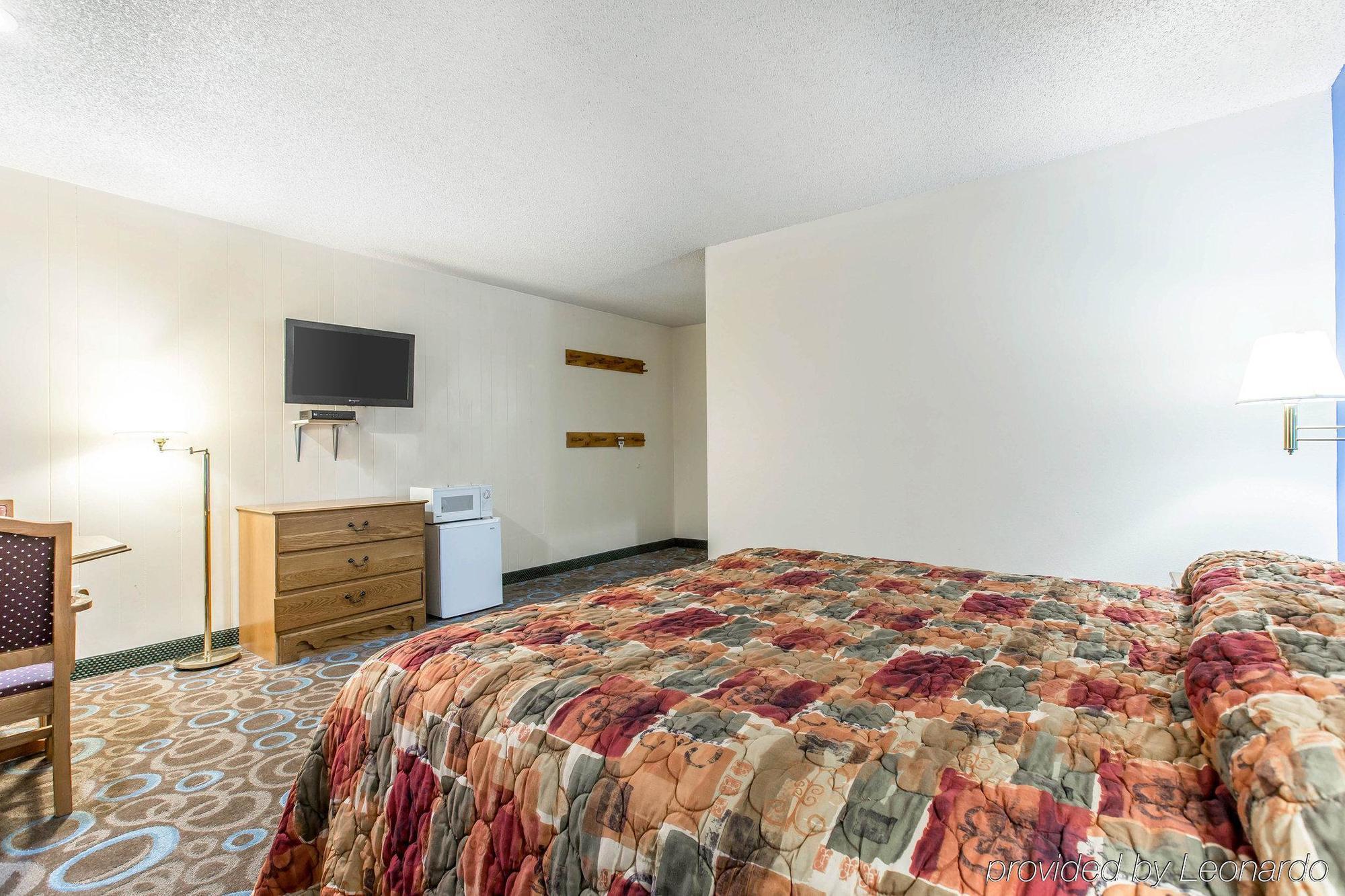 Rodeway Inn Wildwood 맘모스 레이크스 외부 사진