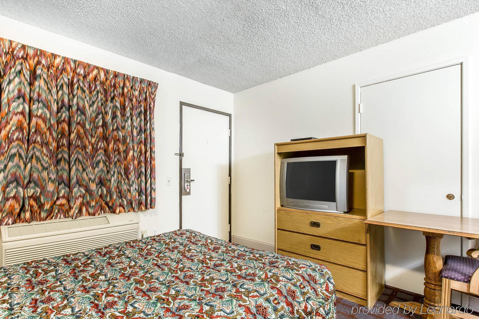 Rodeway Inn Wildwood 맘모스 레이크스 외부 사진