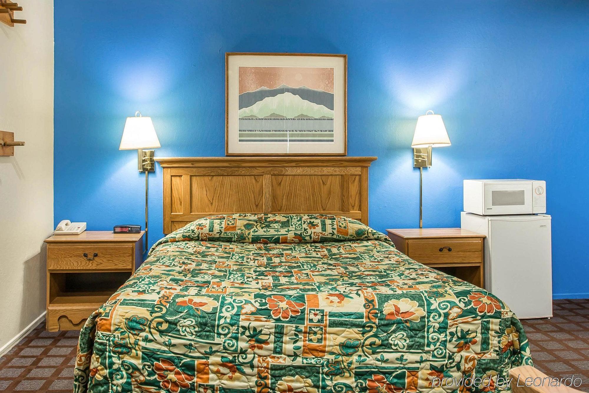 Rodeway Inn Wildwood 맘모스 레이크스 외부 사진