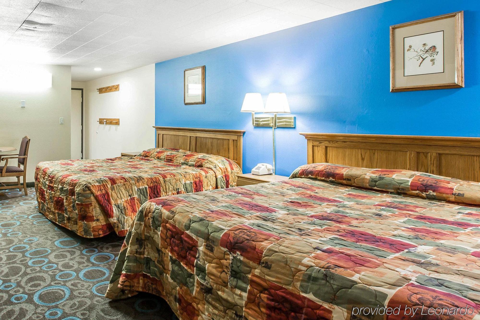 Rodeway Inn Wildwood 맘모스 레이크스 외부 사진