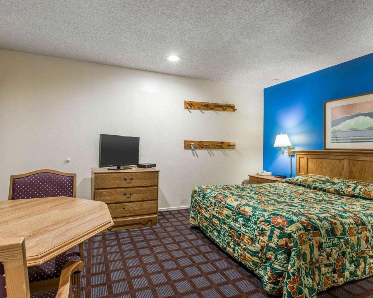 Rodeway Inn Wildwood 맘모스 레이크스 외부 사진