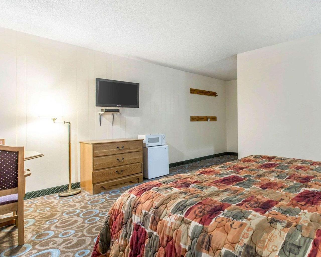 Rodeway Inn Wildwood 맘모스 레이크스 외부 사진