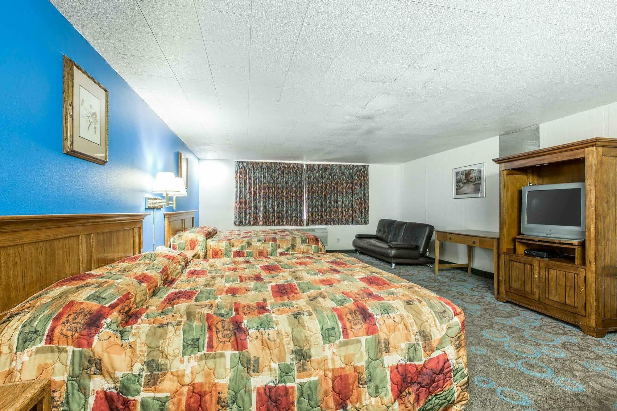 Rodeway Inn Wildwood 맘모스 레이크스 외부 사진